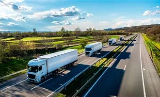 Platooning: The Smart Convoy That’s Set to Revolutionize Road Freight Transport